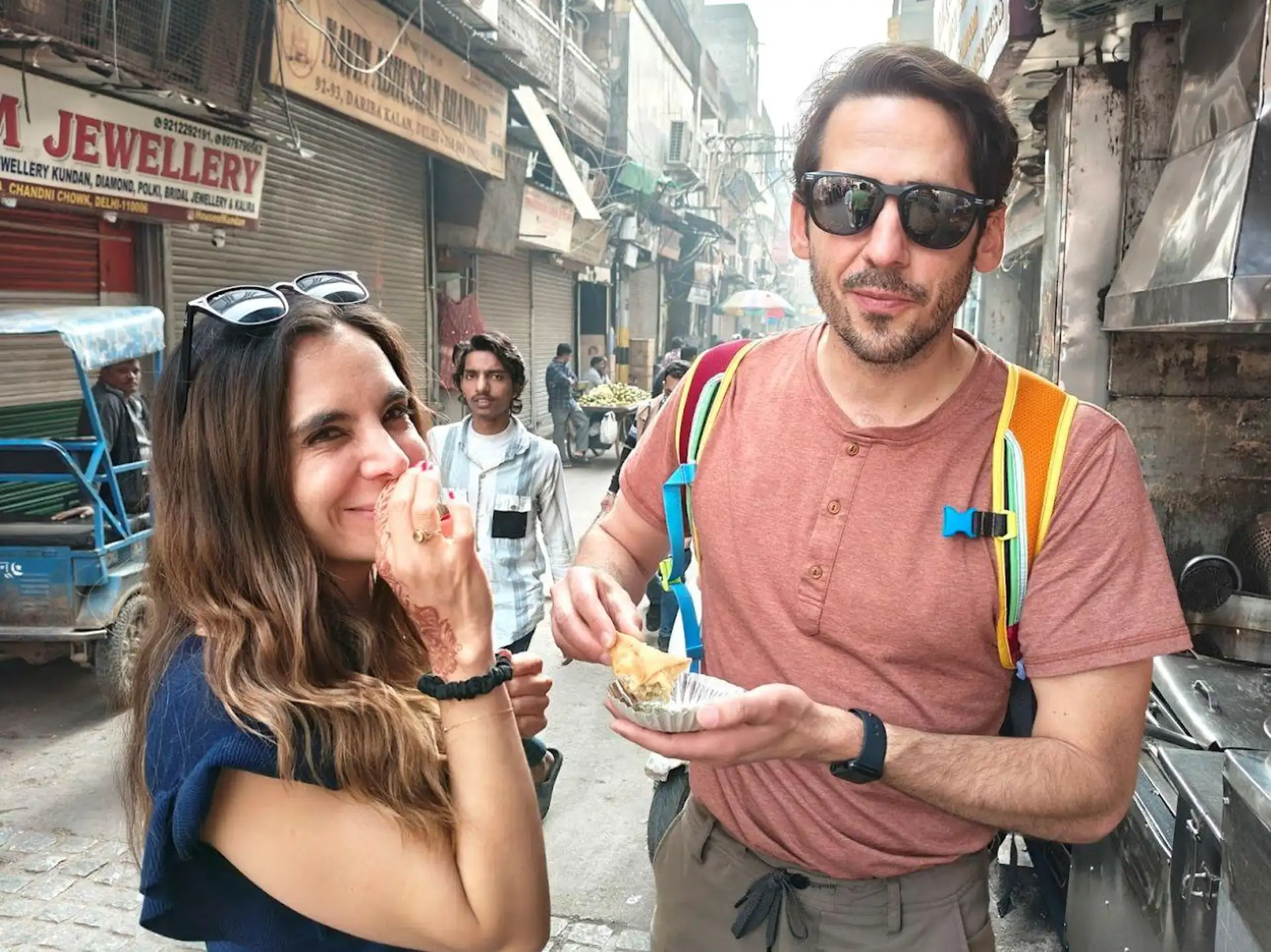 Delhi: Street Food Tour with Tuk-Tuk Ride & Local Guide