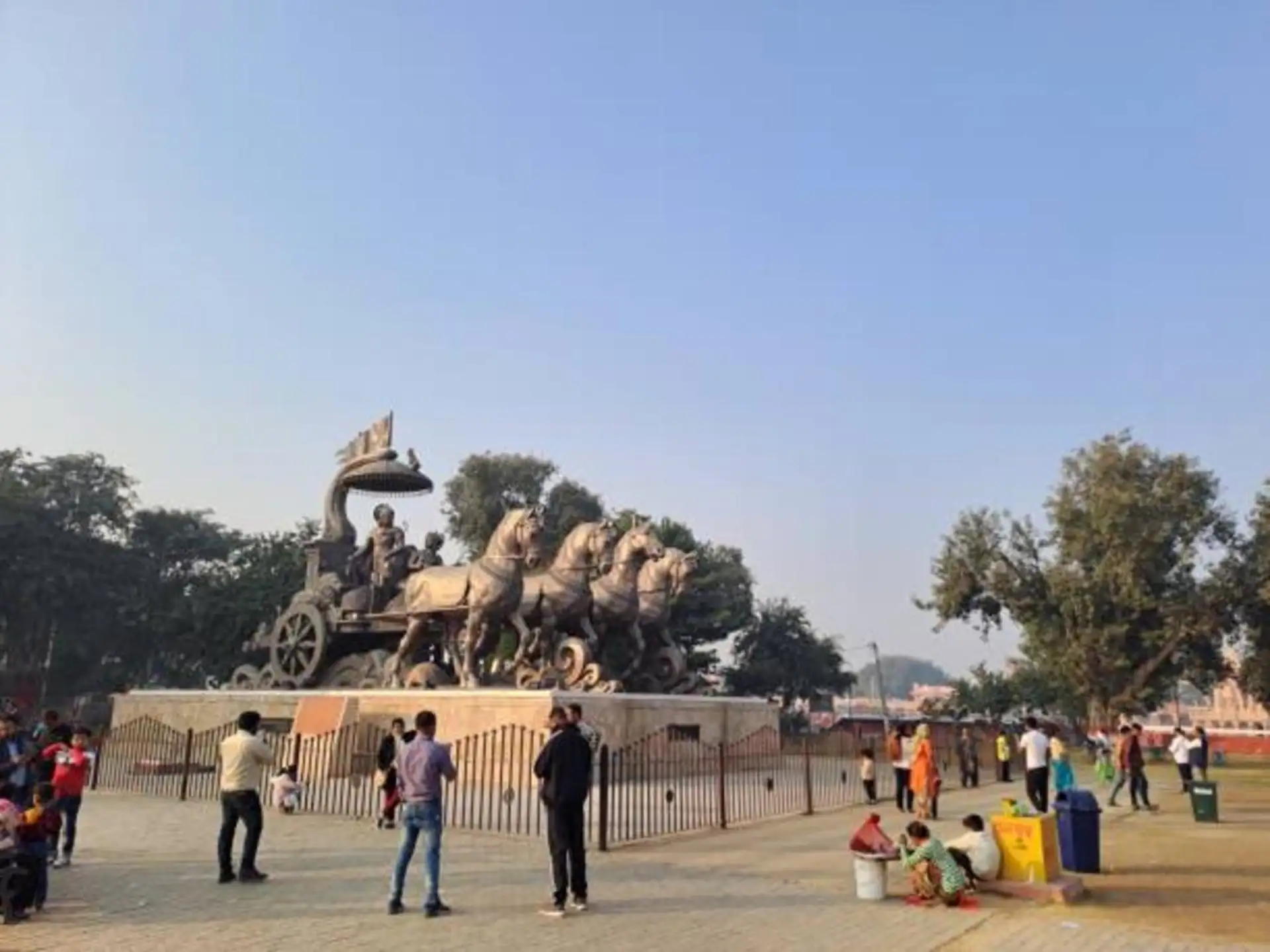 From Delhi: Kurukshetra Day Trip by car with Lunch