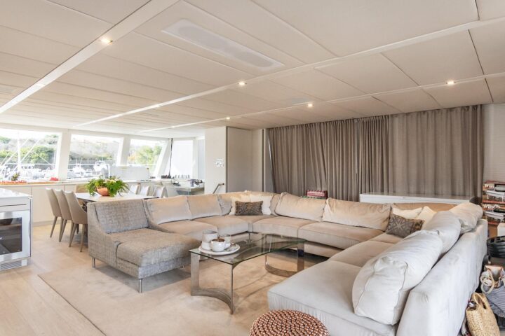Sunset Cruise Party – All-Inclusive Experience